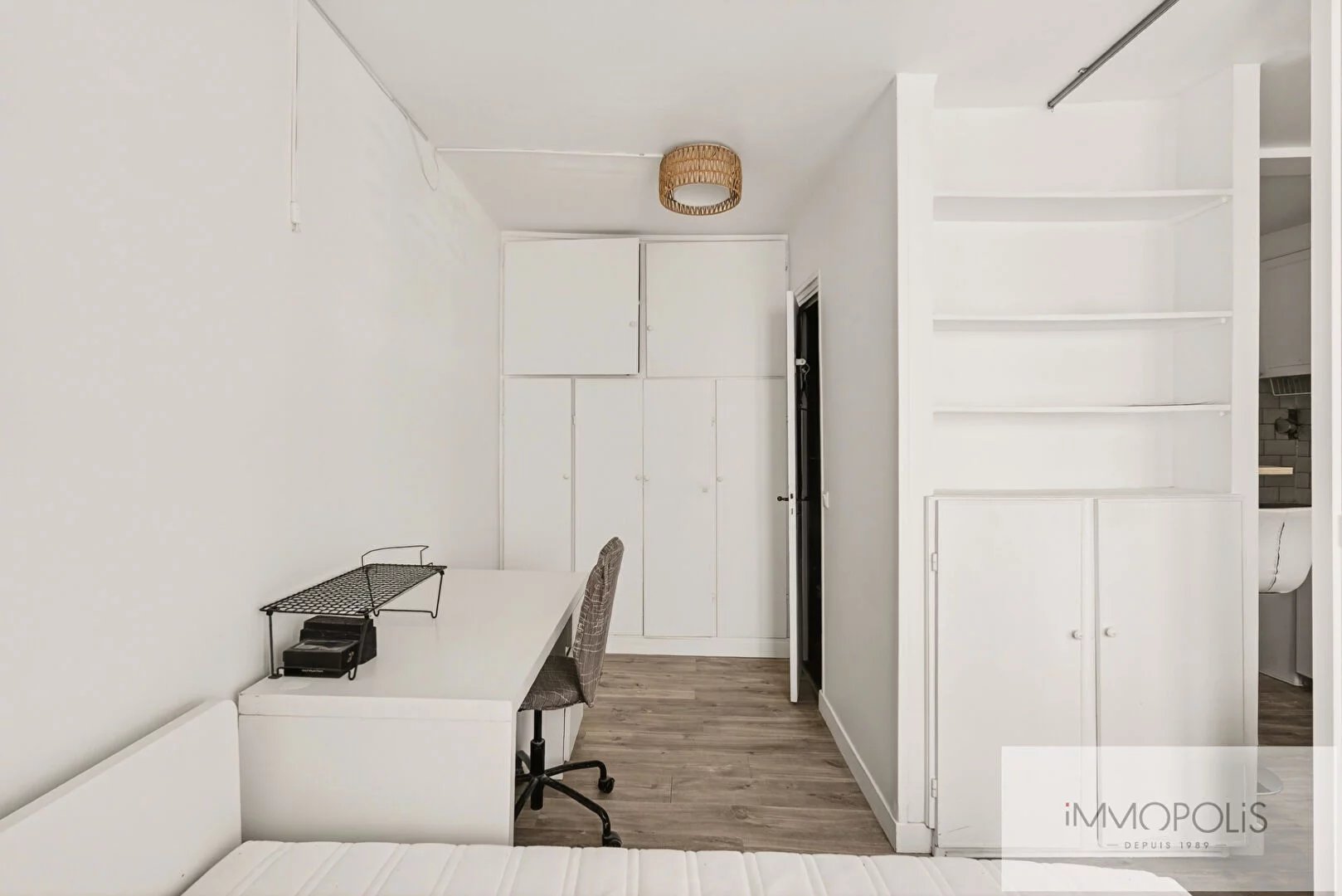 Charmant studio sur cour – quartier Jules Joffrin 9 Charmant studio sur cour – quartier Jules Joffrin 9