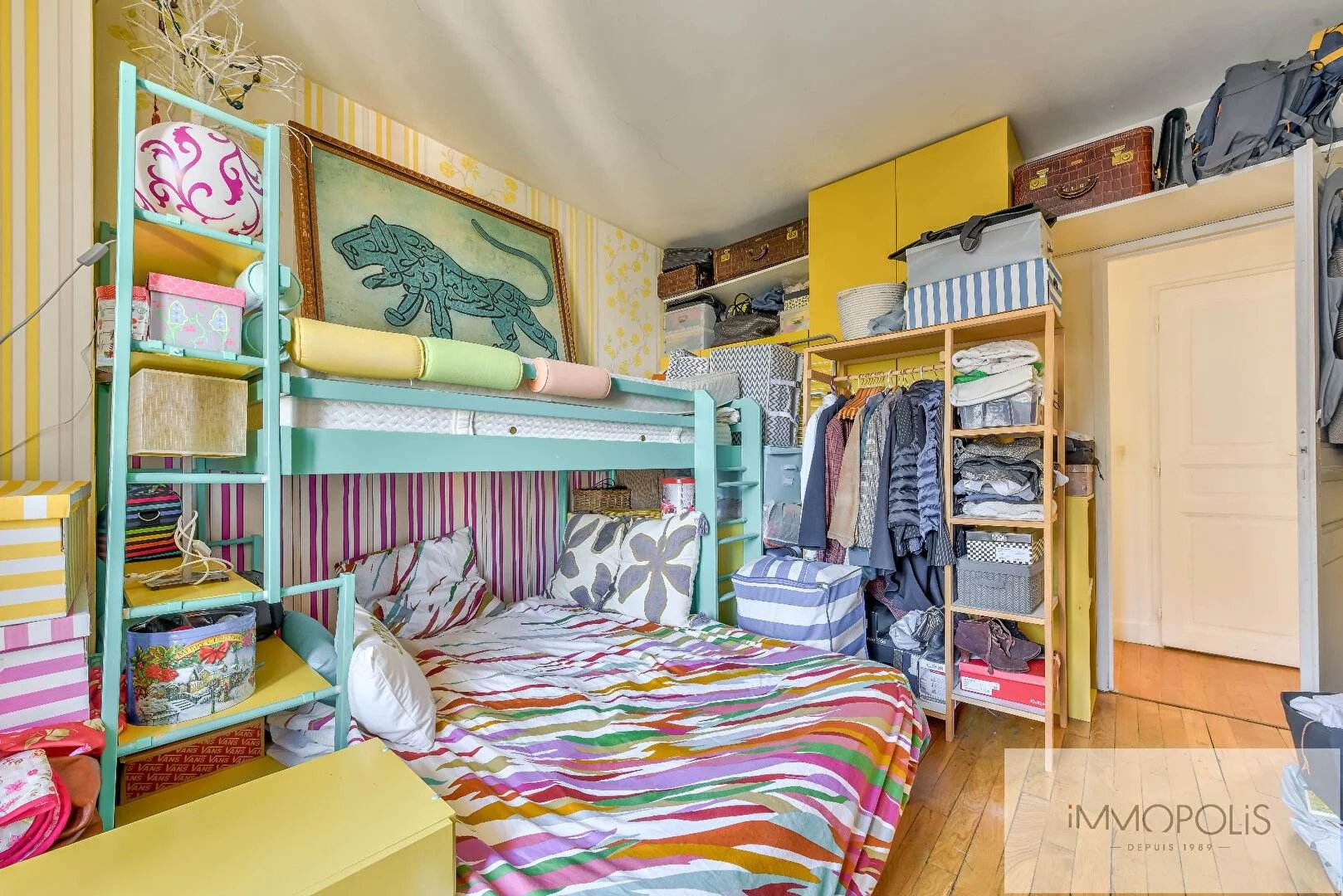 Démembrement de propriété temporaire de 10 ans : Montmartre – Rue de Tourlaque – Vue dégagée sur la Cité des Fusains ! 11 Démembrement de propriété temporaire de 10 ans : Montmartre – Rue de Tourlaque – Vue dégagée sur la Cité des Fusains ! 11