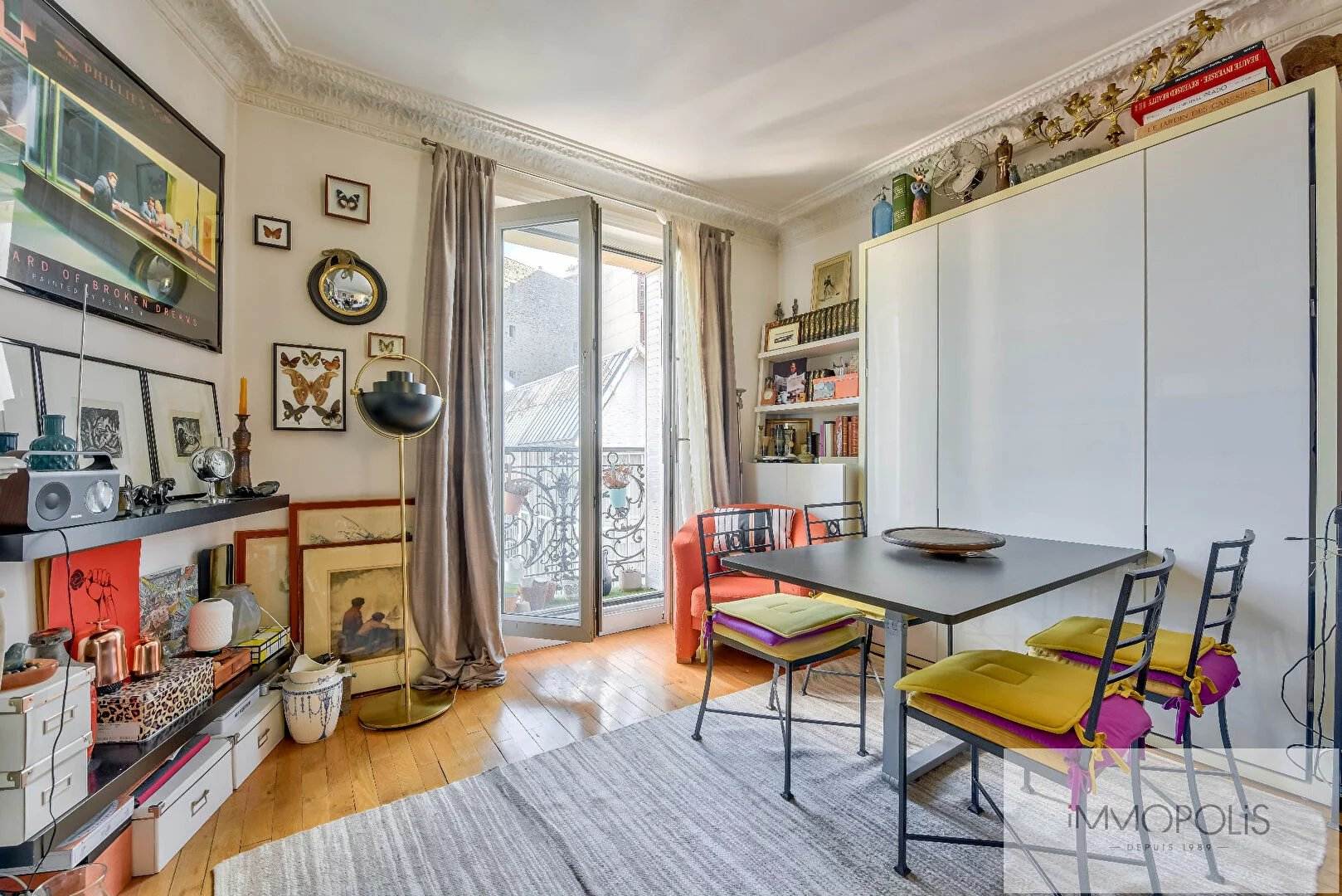 Démembrement de propriété temporaire de 10 ans : Montmartre – Rue de Tourlaque – Vue dégagée sur la Cité des Fusains ! 7 Démembrement de propriété temporaire de 10 ans : Montmartre – Rue de Tourlaque – Vue dégagée sur la Cité des Fusains ! 7