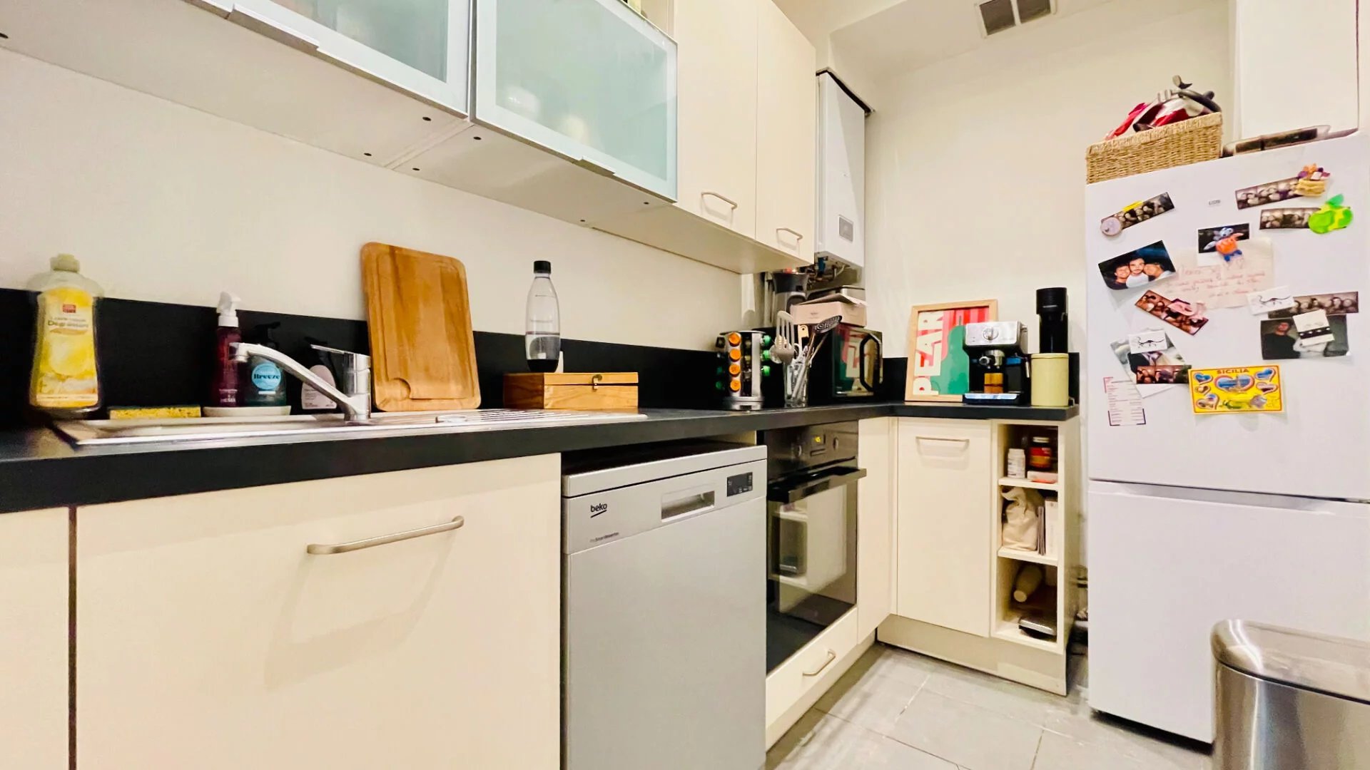 Paris 9e, So-Pi , rue Pierre Fontaine : agréable 3 pièces de 56,04 m2 Carrez dans un bel immeuble ancien 6 Paris 9e, So-Pi , rue Pierre Fontaine : agréable 3 pièces de 56,04 m2 Carrez dans un bel immeuble ancien 6