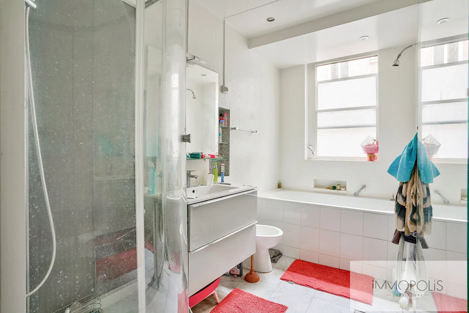 Opportunité rare : vente en nue – propriété d’un charmant appartement à moderniser, quartier Lamarck-Caulaincourt 11 Opportunité rare : vente en nue – propriété d’un charmant appartement à moderniser, quartier Lamarck-Caulaincourt 11