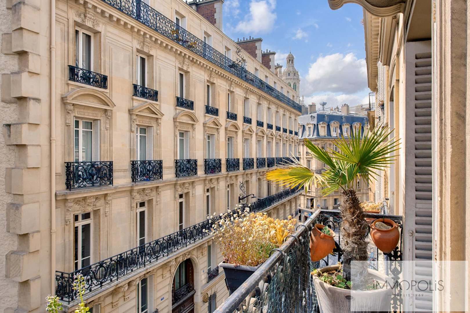 Appartement haussmannien avec balcon et potentiel 3 chambres 1 Appartement haussmannien avec balcon et potentiel 3 chambres 1