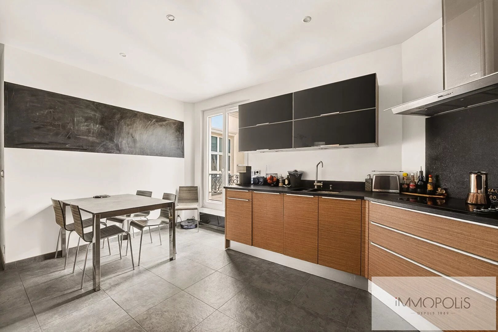 Appartement haussmannien avec balcon et potentiel 3 chambres 13 Appartement haussmannien avec balcon et potentiel 3 chambres 13