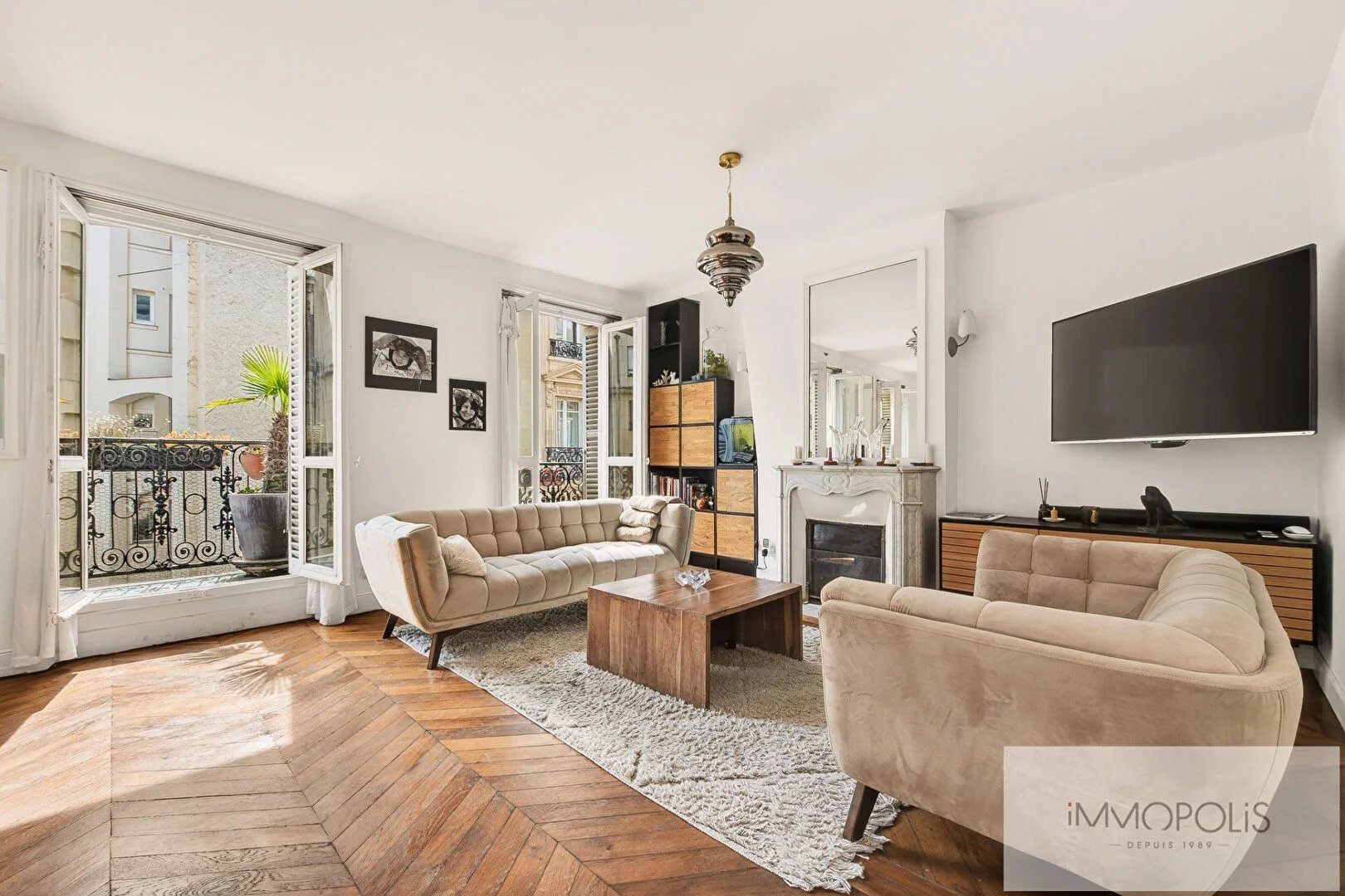 Appartement haussmannien avec balcon et potentiel 3 chambres 5 Appartement haussmannien avec balcon et potentiel 3 chambres 5