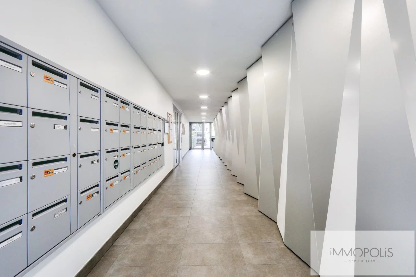 Appartement 4 Pièces 85M² Balcon – SAINT-OUEN 15 Appartement 4 Pièces 85M² Balcon – SAINT-OUEN 15