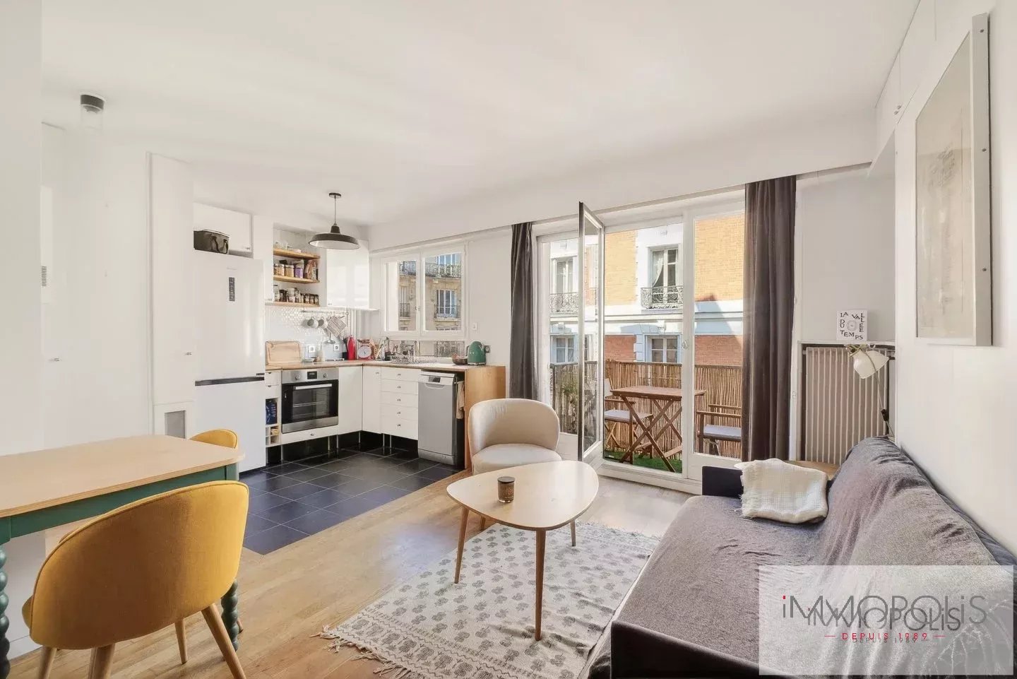 Superb Studio Saules/Francoeur West facing balcony Elevator 1