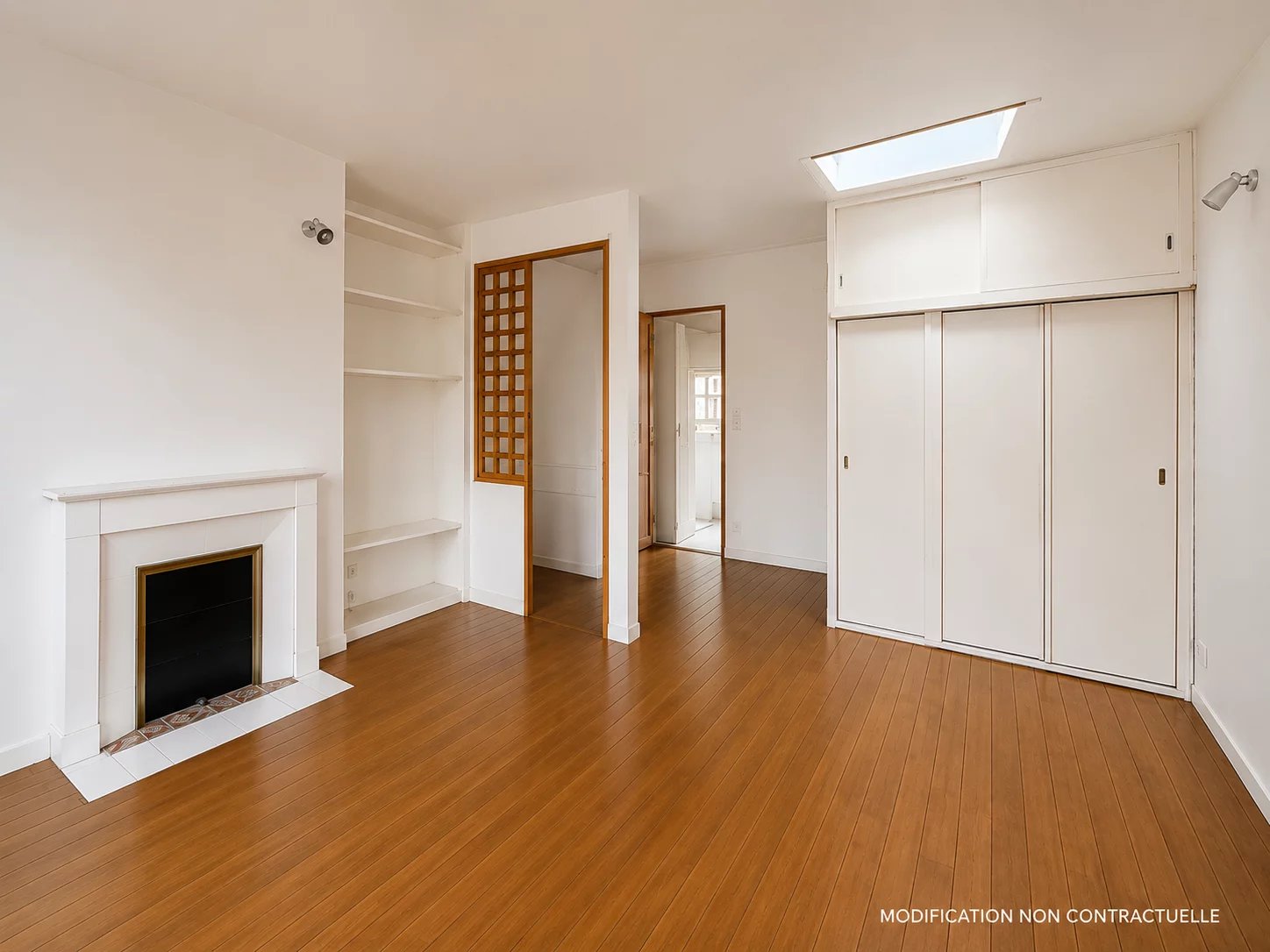 Top floor to renovate – Great potential in the heart of Clignancourt 1