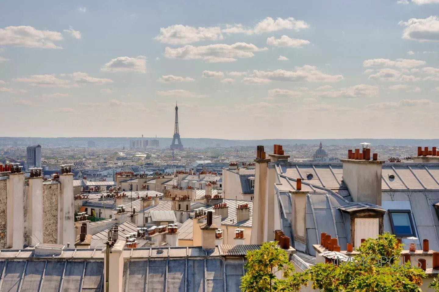 Exceptional view in Montmartre. 1