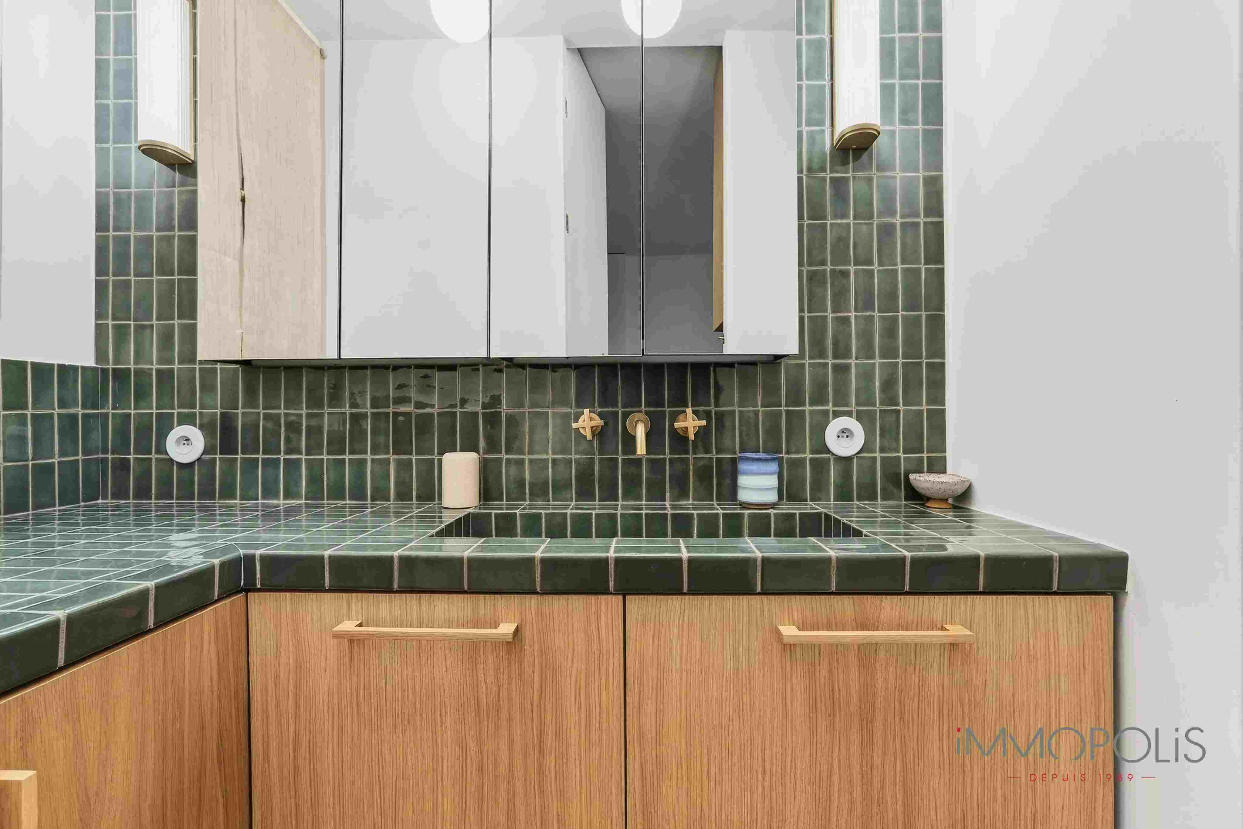 2 room apartment 35 m² Paris 18th 11