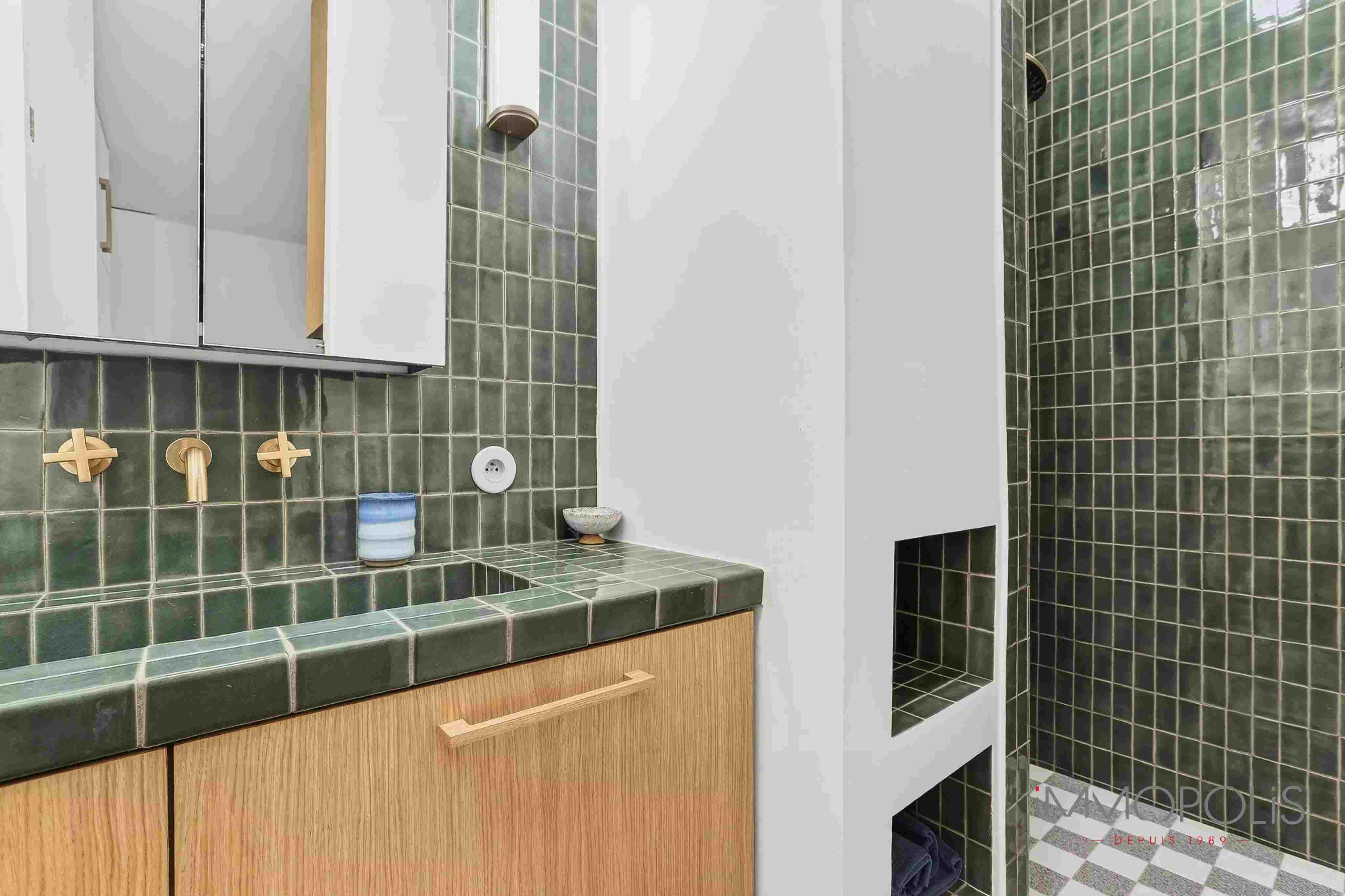 2 room apartment 35 m² Paris 18th 12