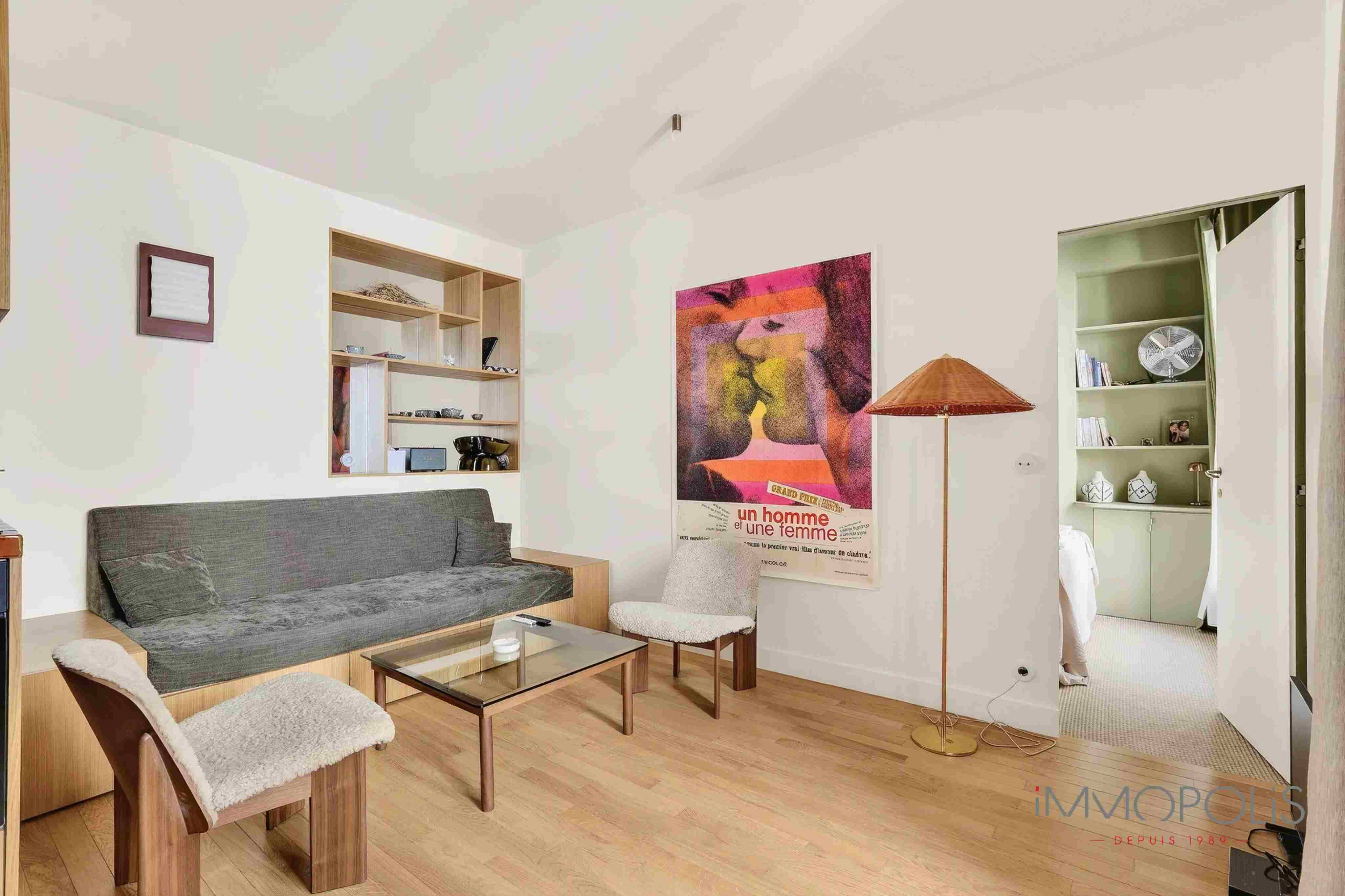 2 room apartment 35 m² Paris 18th 3