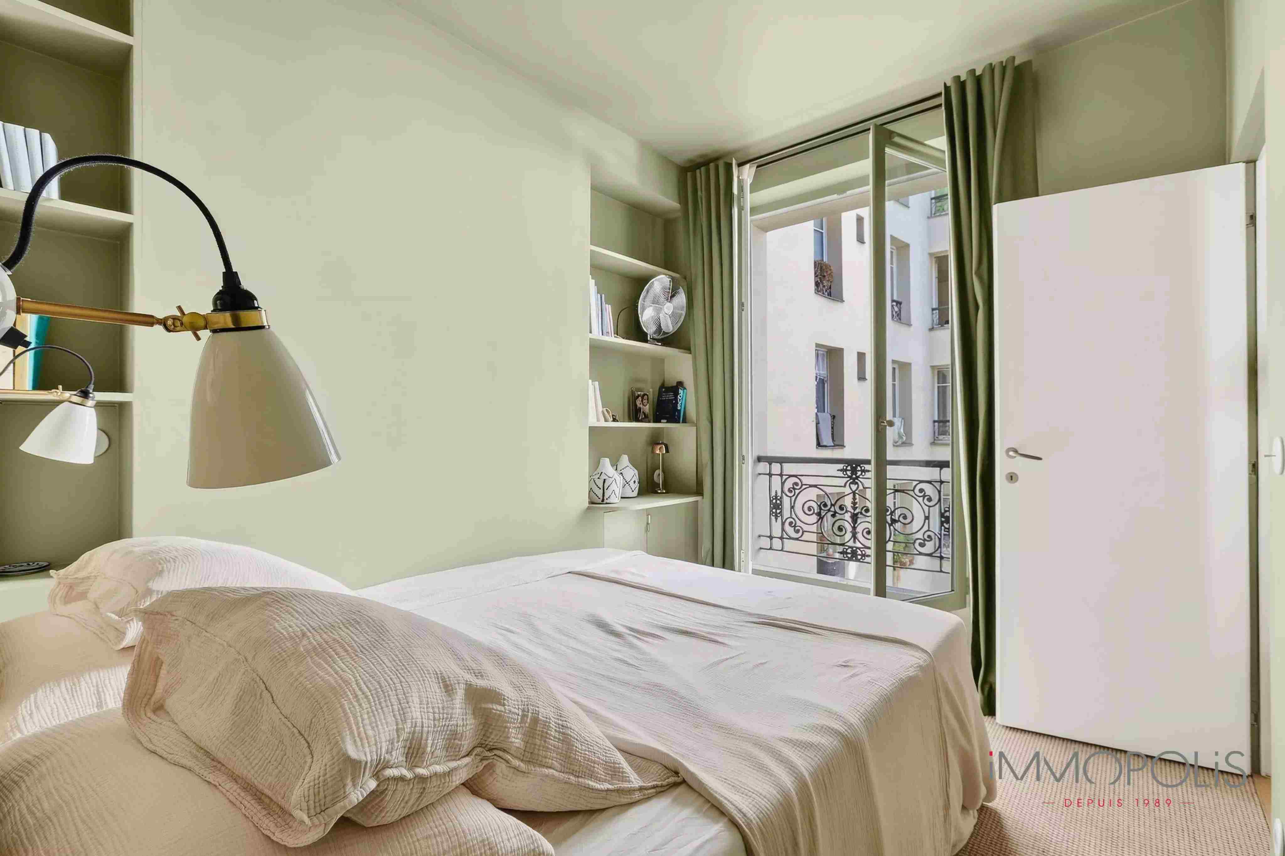 2 room apartment 35 m² Paris 18th 7