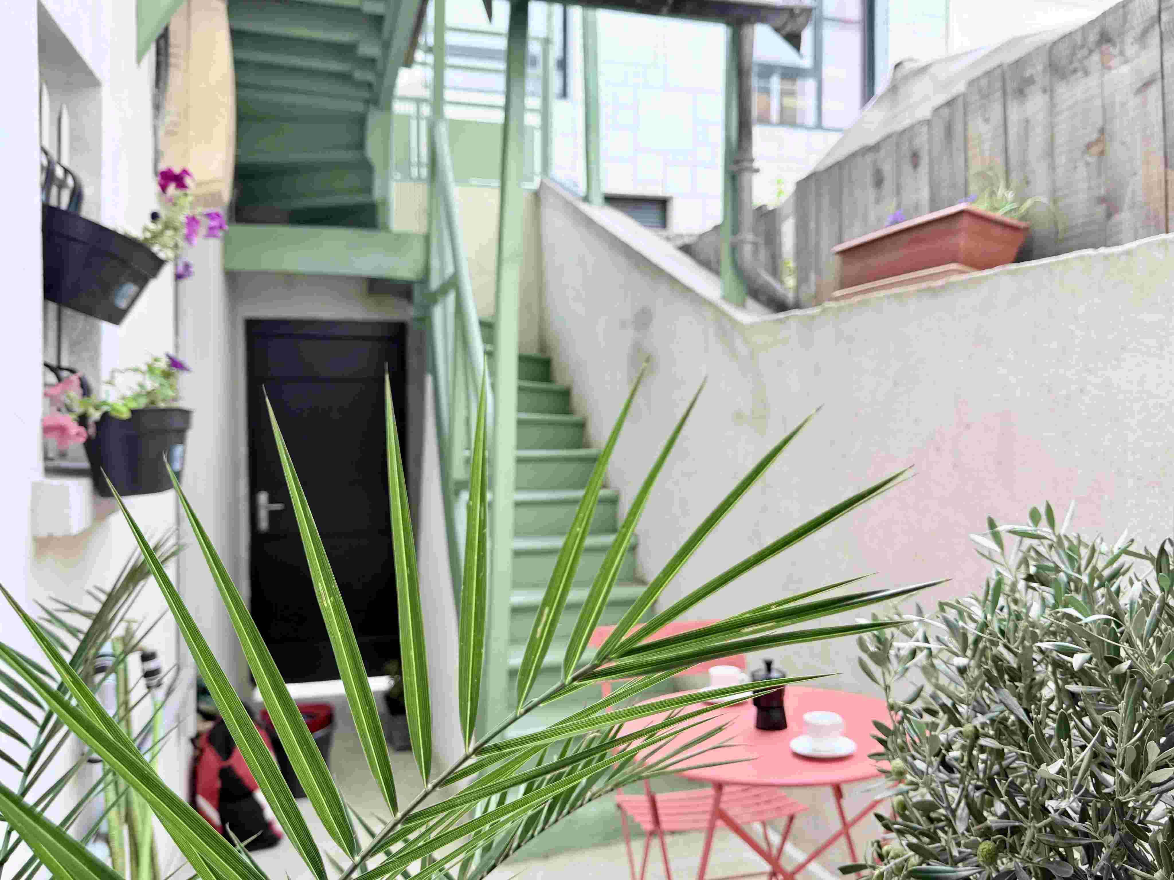 Montmartre, quiet studio in the Cité Germain-Pilon 9 Montmartre, quiet studio in the Cité Germain-Pilon 9
