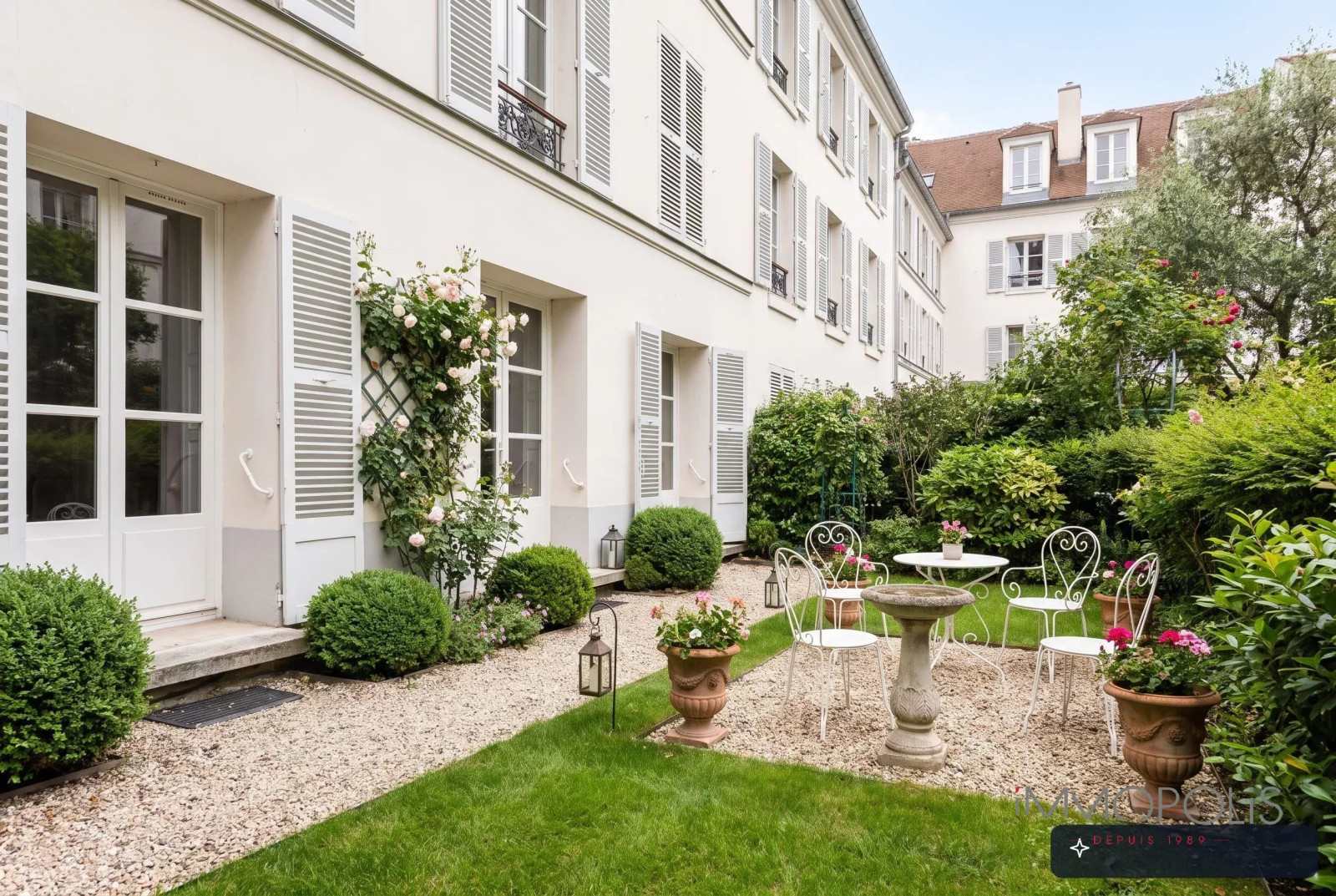 Résidence privée « Folie Sandrin » Montmartre. 4 Résidence privée « Folie Sandrin » Montmartre. 4
