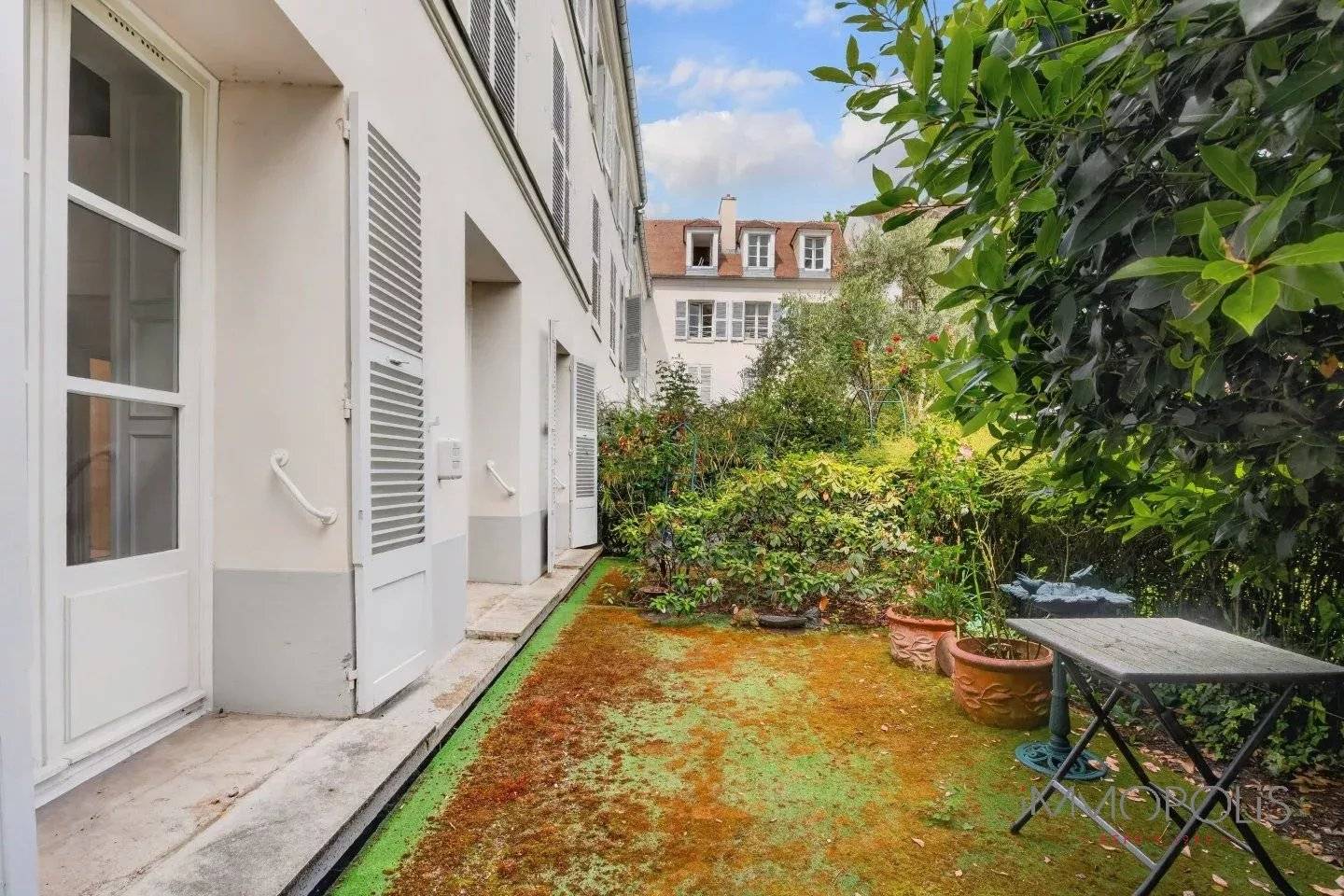 Résidence privée « Folie Sandrin » Montmartre. 5 Résidence privée « Folie Sandrin » Montmartre. 5