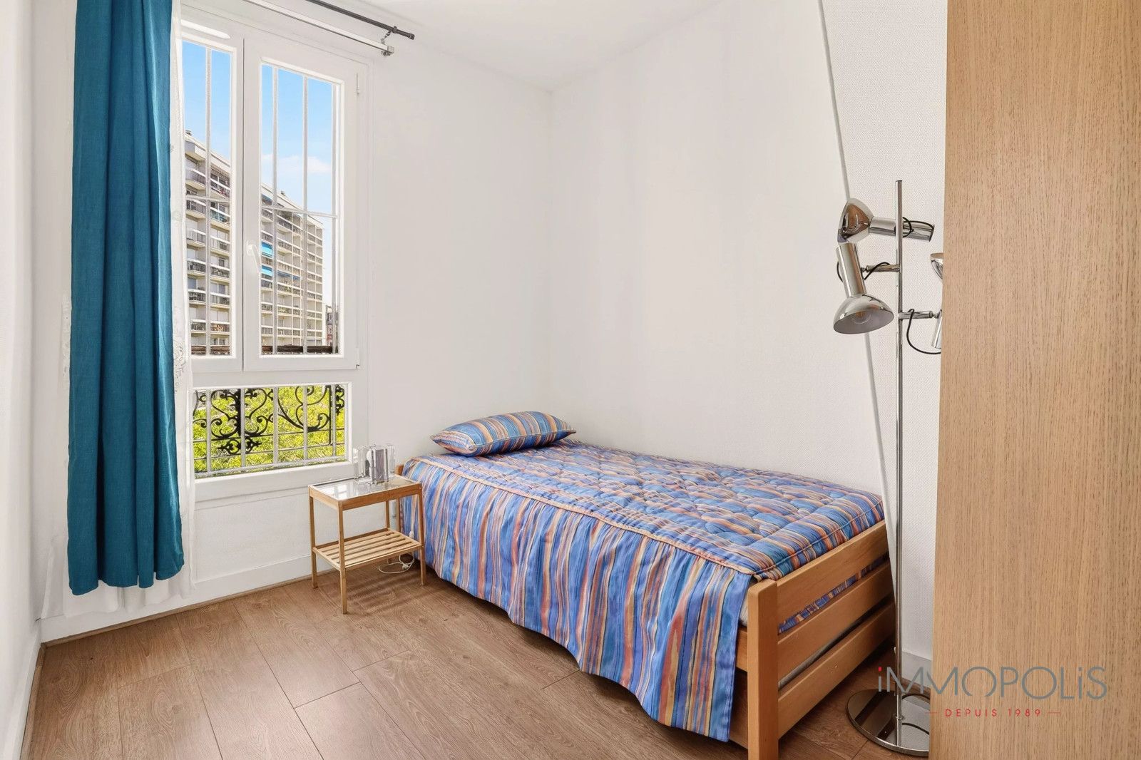 Quatre pièces dernier étage balcon filant ! 8 Quatre pièces dernier étage balcon filant ! 8