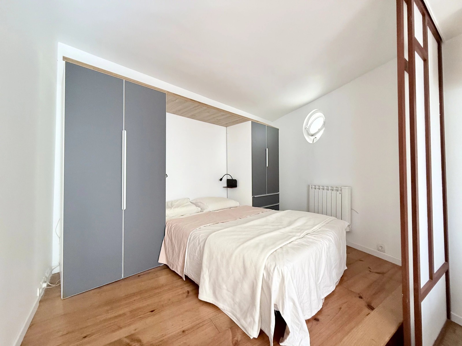 Montmartre, rue d’Orchampt : lumière, calme et charme sont au rendez-vous ! 7 Montmartre, rue d’Orchampt : lumière, calme et charme sont au rendez-vous ! 7