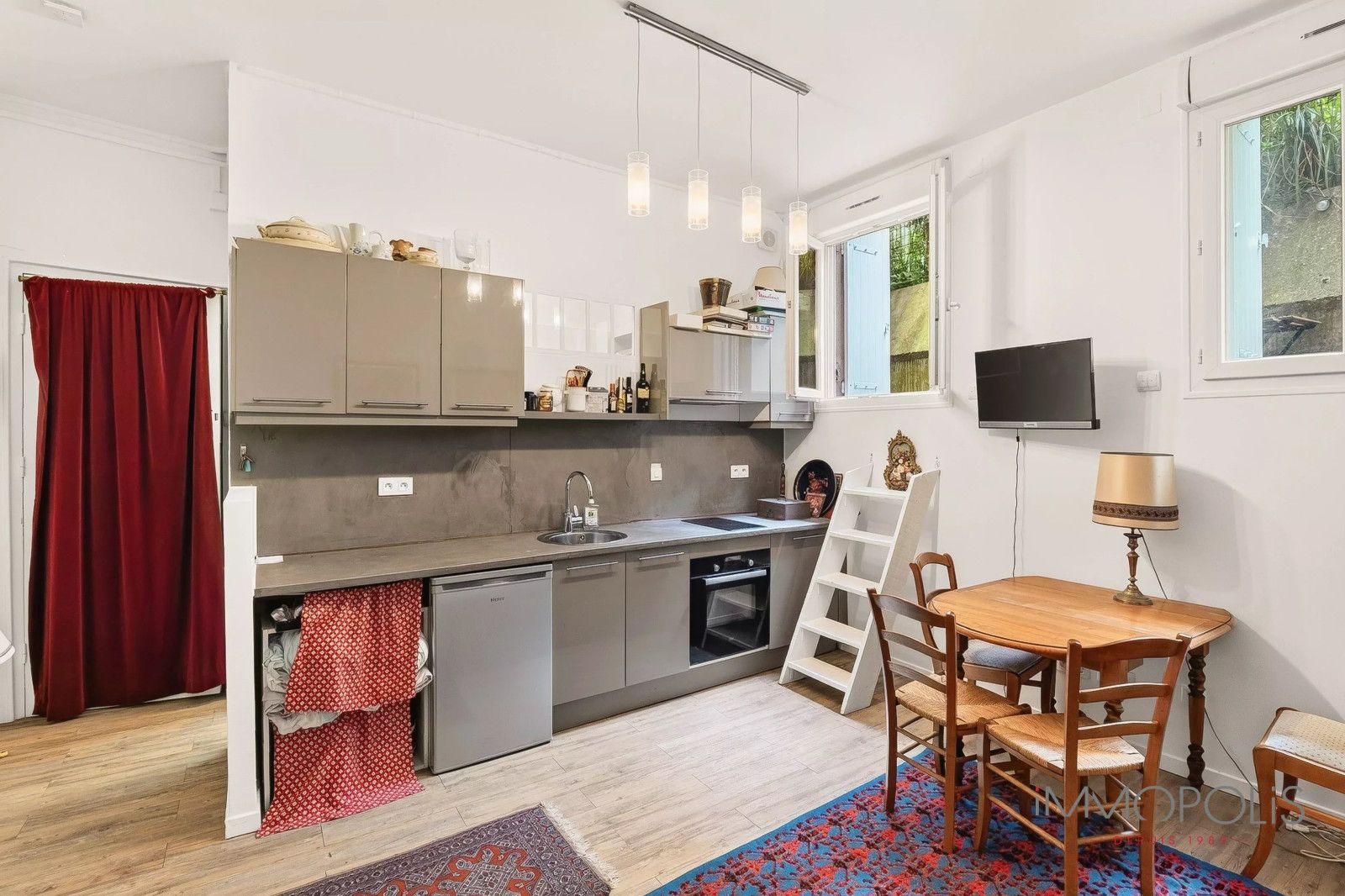 Studio calme avec terrasse – Lamarck-Caulaincourt 3 Studio calme avec terrasse – Lamarck-Caulaincourt 3