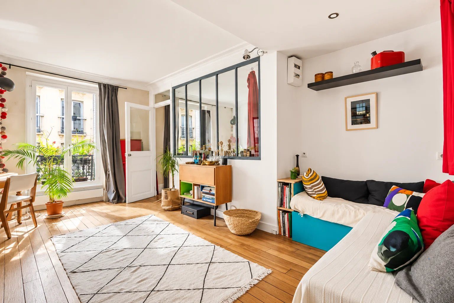 PARIS 17th – RUE DES MOINES | CHARMING FAMILY APARTMENT – 113 M² – 4 BEDROOMS 3 PARIS 17th – RUE DES MOINES | CHARMING FAMILY APARTMENT – 113 M² – 4 BEDROOMS 3