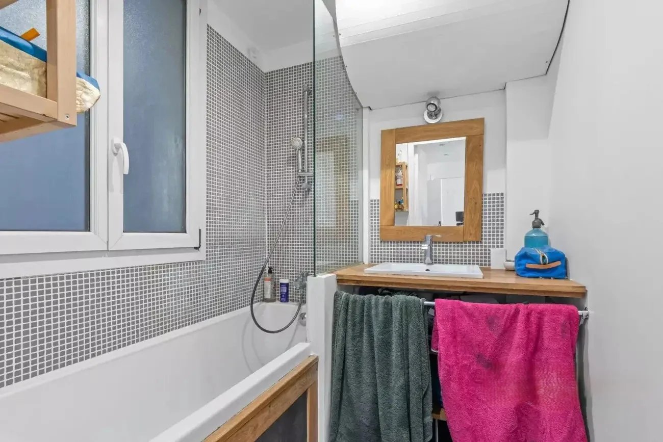 PARIS 17th – RUE DES MOINES | CHARMING FAMILY APARTMENT – 113 M² – 4 BEDROOMS 7 PARIS 17th – RUE DES MOINES | CHARMING FAMILY APARTMENT – 113 M² – 4 BEDROOMS 7