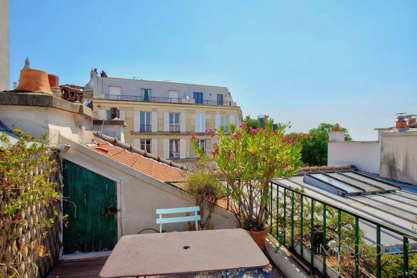 Place Jean Baptiste Clément – Haut Montmartre. 3 Place Jean Baptiste Clément – Haut Montmartre. 3