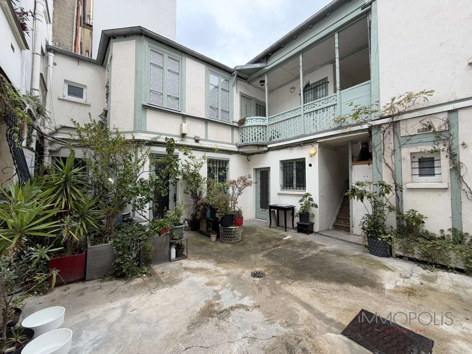 Quiet courtyard – Charming 2 room apartment of 25.07m² 1