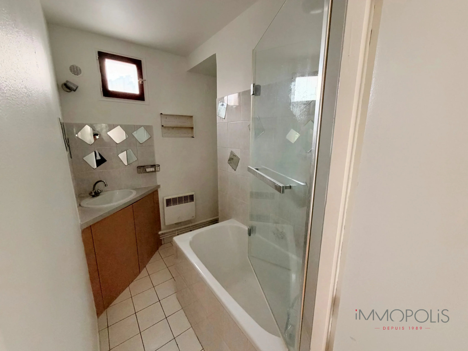 Quiet courtyard – Charming 2 room apartment of 25.07m² 11
