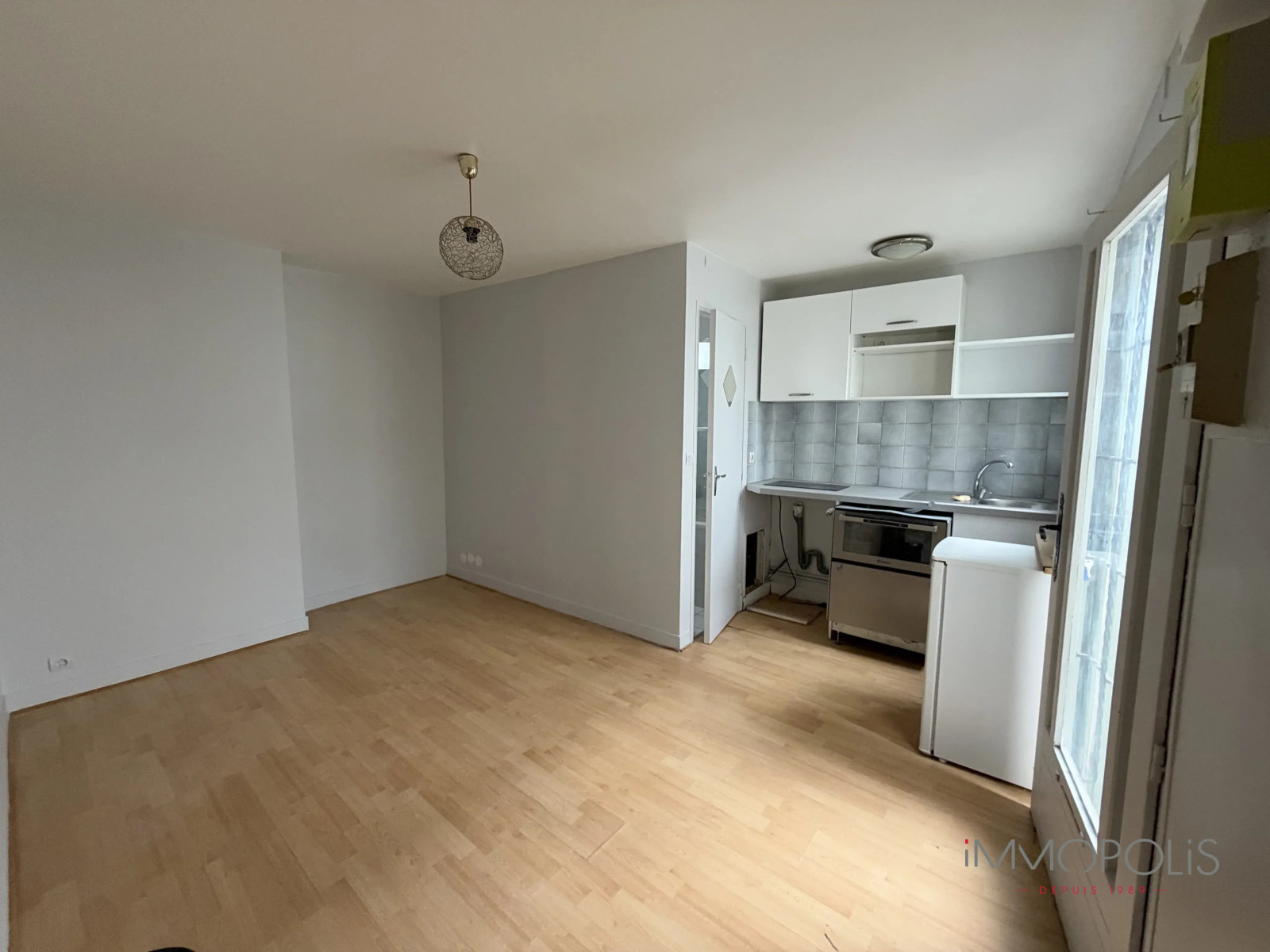 Quiet courtyard – Charming 2 room apartment of 25.07m² 4