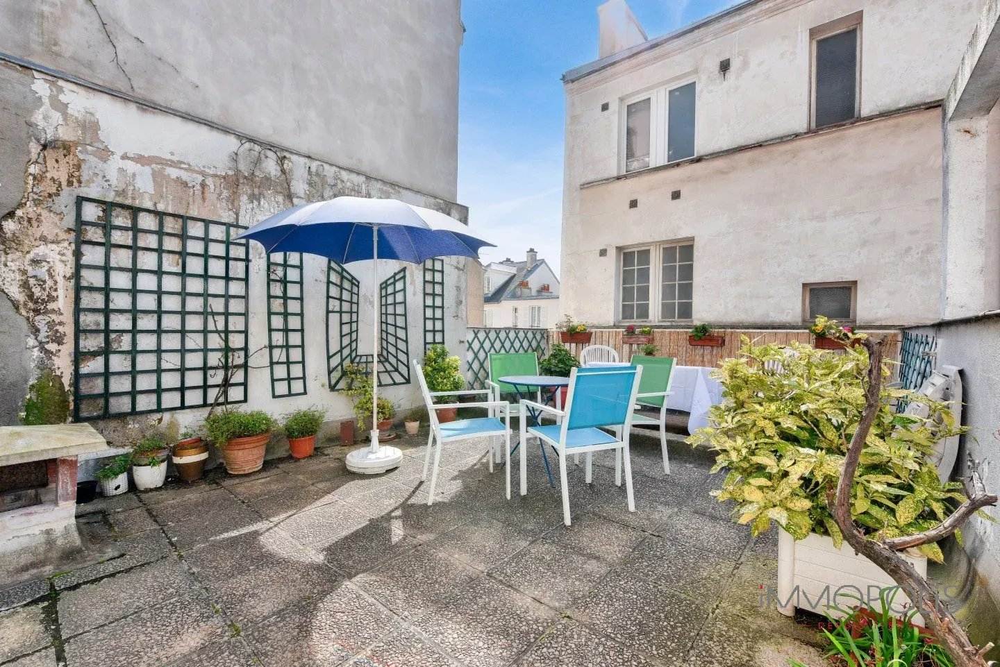 Studio rue Berthe in Montmartre. 2 Studio rue Berthe in Montmartre. 2