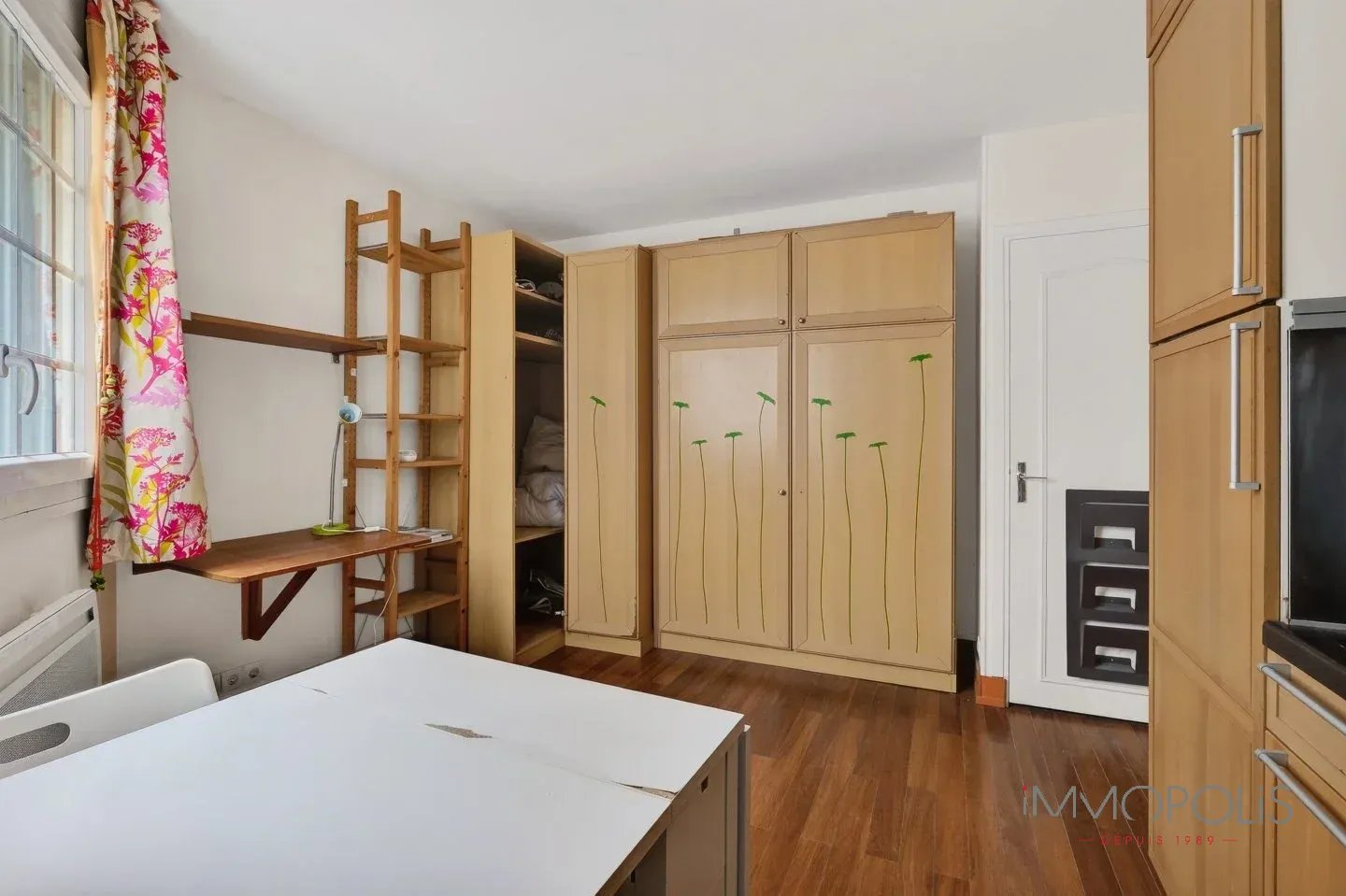 Studio rue Berthe in Montmartre. 6 Studio rue Berthe in Montmartre. 6