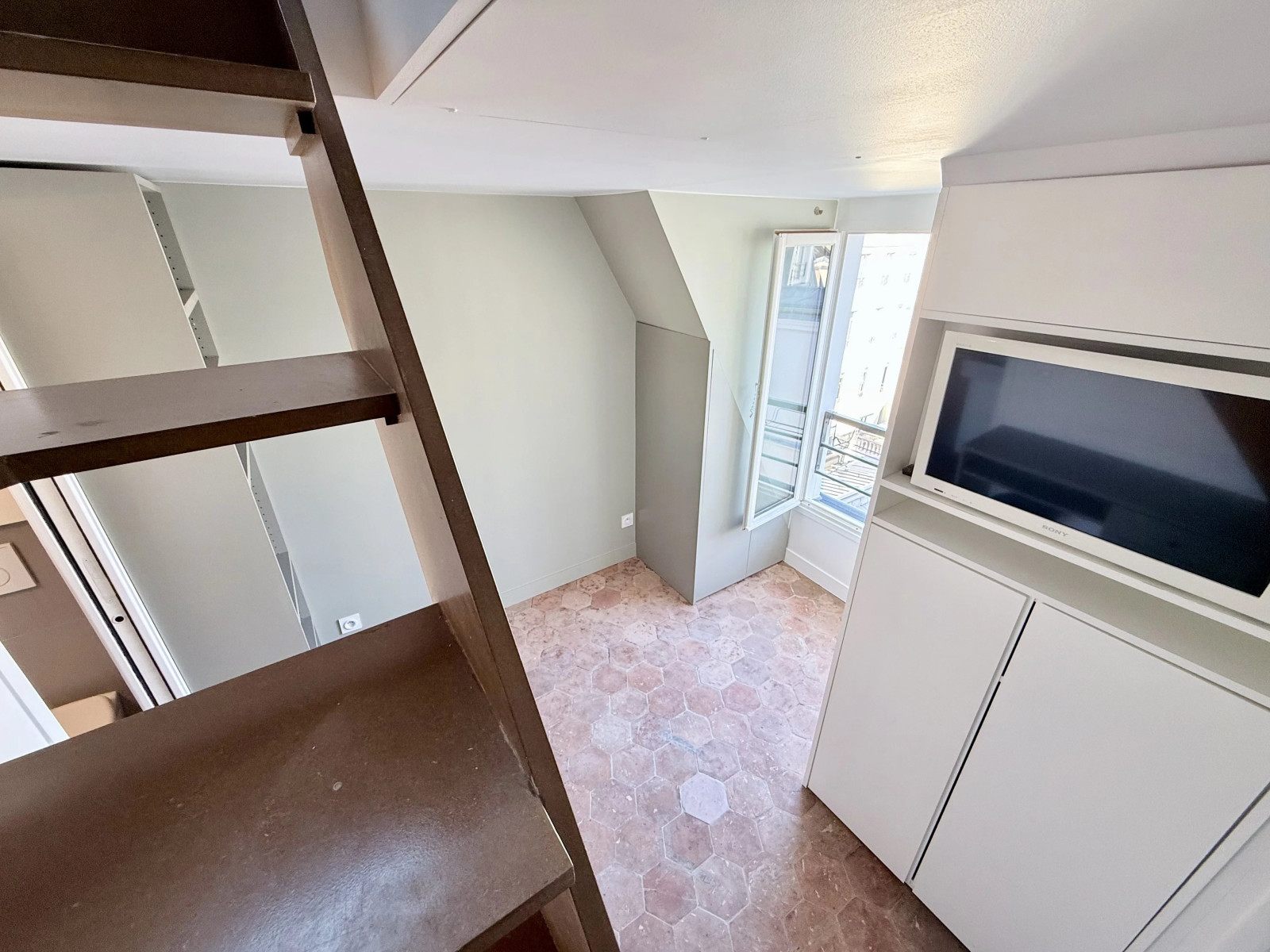 Notre-Dame-de-Lorette — Charming duplex with open view 11