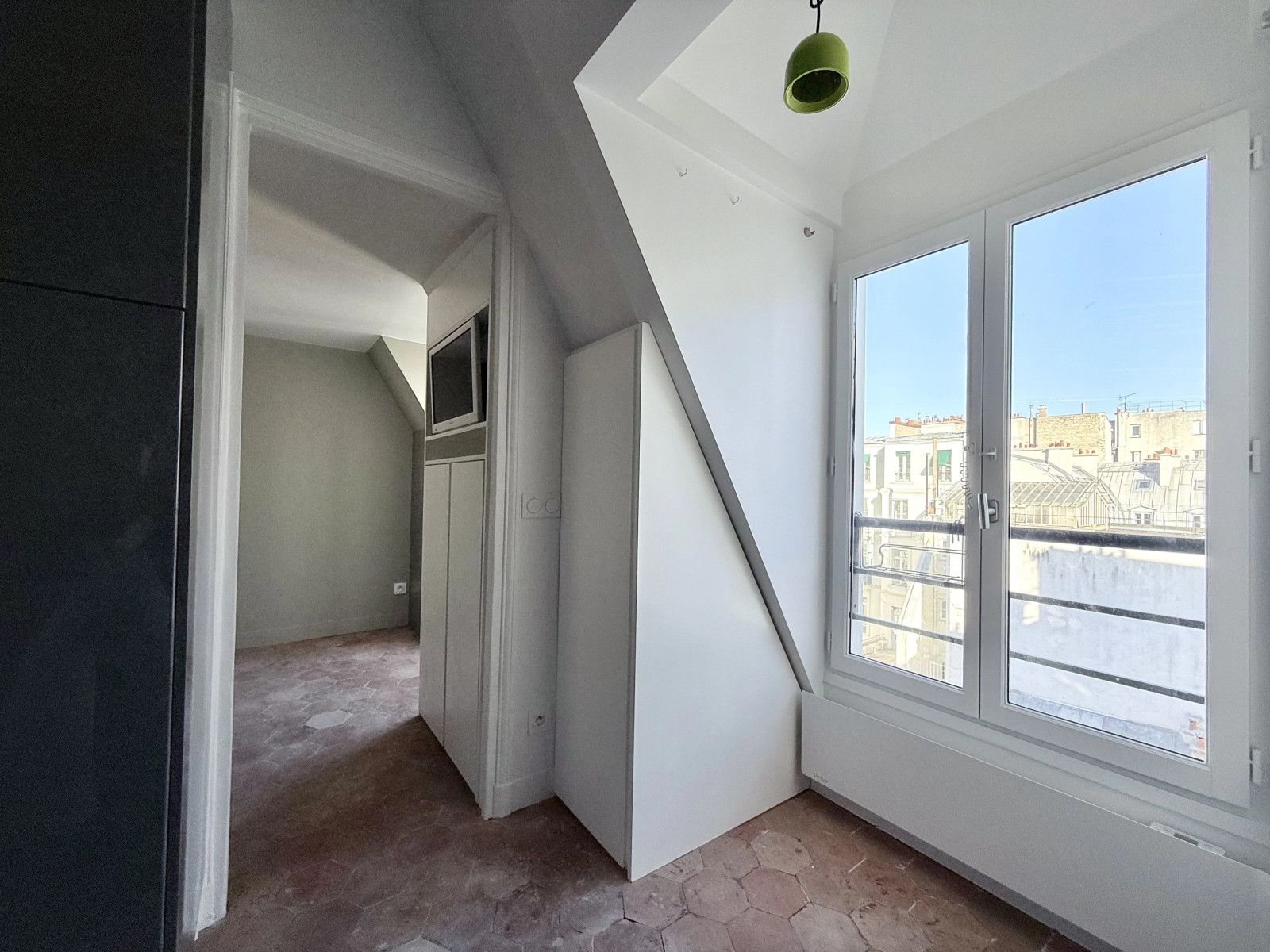 Notre-Dame-de-Lorette — Charming duplex with open view 6
