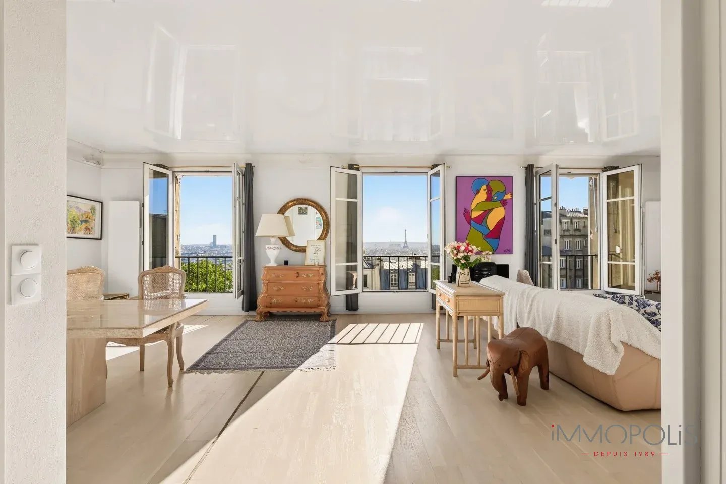 Haut Montmartre, exceptional view. Rare. 1