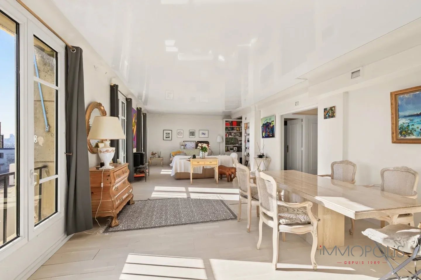 Haut Montmartre, exceptional view. Rare. 8