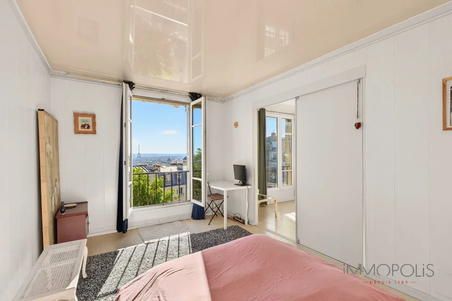 Haut Montmartre, exceptional view. Rare. 9